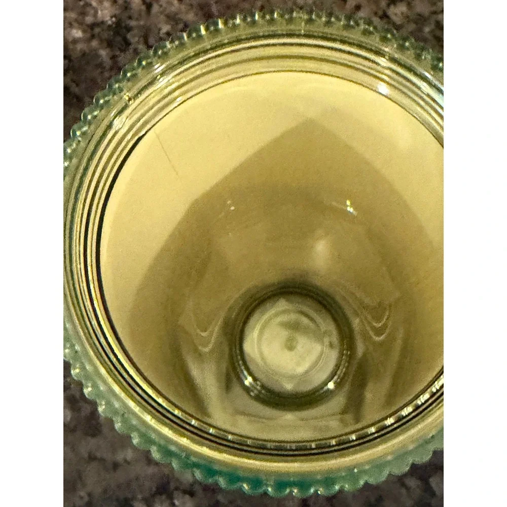 Starbucks 24oz Venti Lime Green Iridescent Pleated Cold Cup Tumbler‎ Purple Lid